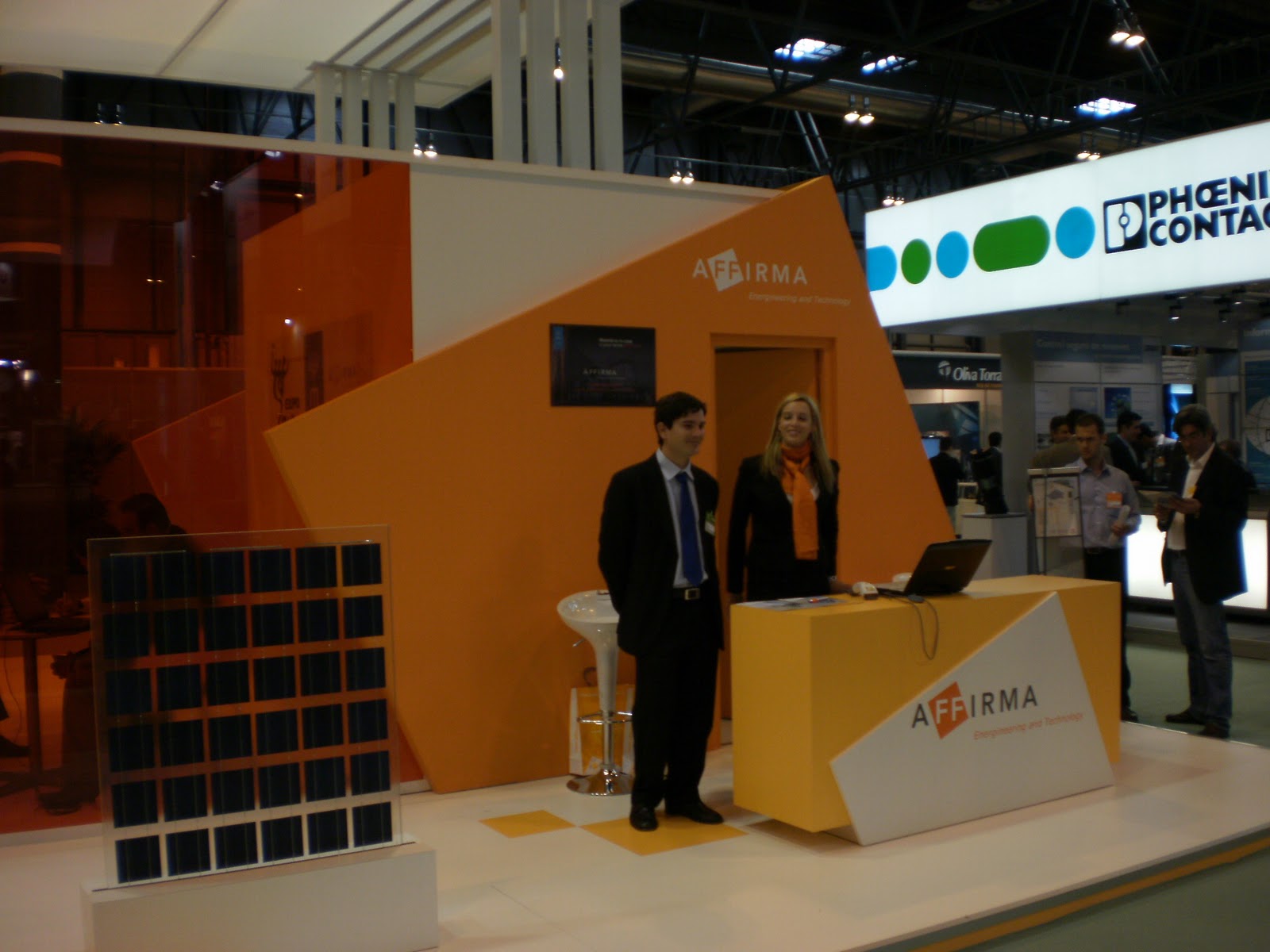 empresa de muebles F.A